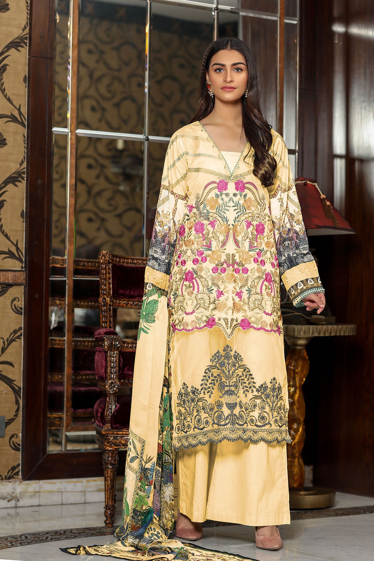 123719- Printed Embroidered lawn 3PC (6593788772451)