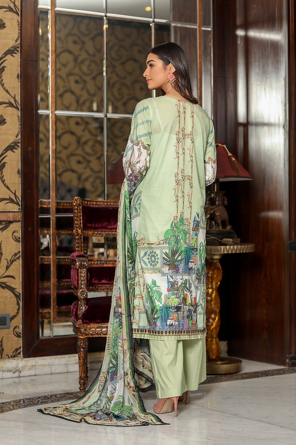 123719- Printed Embroidered lawn 3PC (6593788772451)