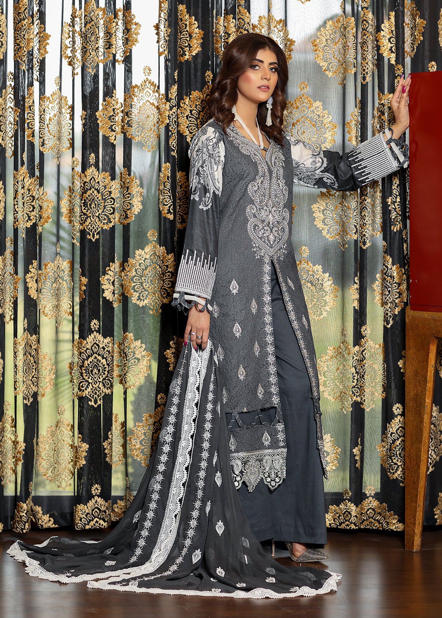 123722 -  Printed Embroidered lawn 3PC (6593801617507)